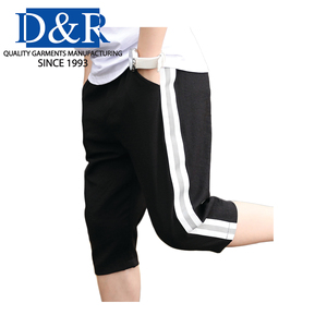 Shorts décontractés OEM pour hommes et enfants, amples, rayés, taille mi-haute, en polyester/coton respirant, teints unis, imprimés, avec cordon de serrage, style streetwear - Product Image 5
