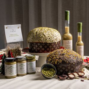 Set Regalo Panettone al Pistacchio DOP Caraci, Prodotto Promozionale per Riunioni Familiari e Feste Natalizie - Product Image 1