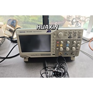 ออสซิลโลสโคปดิจิตอล Tektronix TBS1202B-EDU 2 ช่องสัญญาณ 200 MHz 2GS/s - Product Image 1