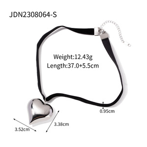 Pendentif tridimensionnel en forme de coeur en acier inoxydable plaqué argent chaîne perlée en <span class=keywords><strong>fil</strong></span> de <span class=keywords><strong>nylon</strong></span> <span class=keywords><strong>collier</strong></span> de tempérament de cadeau de <span class=keywords><strong>perle</strong></span> - Product Image 2