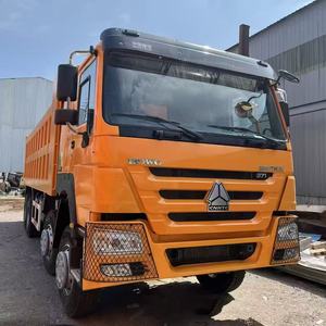 Camion benne d'occasion SINOTRUK HOWO 8x4 371HP Euro 2, 16 tonnes, pour <span class=keywords><strong>transport</strong></span> lourd général - Product Image 6