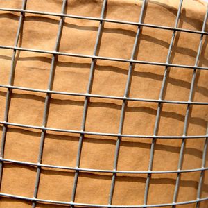 Hot Dipped Galvanized <b>Wire</b> <b>Mesh</b> Roll for Construction Reinforcement and Protective Fencing - Product Image 4