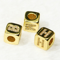 Collier avec pendentif en forme de cube avec lettres personnalisées, 26 alphabets, perles en zircon, 26 lettres, charme