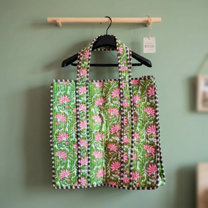 Sac à bandoulière en coton brodé de fleurs avec texture matelassée, sac fourre-tout élégant pour le quotidien et le shopping - Product Image 4