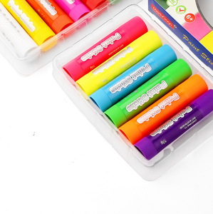 ชุดสีเทียนแท่ง 12 สี แห้งเร็ว ไม่เลอะเทอะ ไม่เป็นขี้ขลาด สีเทมเพราแบบแท่ง บิดได้ ขนาด 4.5 นิ้ว ชุดของเล่นวาดภาพ - Product Image 4