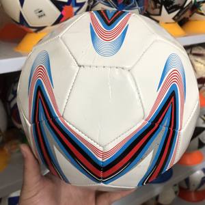 Balón de Fútbol Profesional para Entrenamiento y Competición, Venta al por Mayor, PVC, Cuero Suave, Cosido a Máquina, Resistente al Desgaste, Engrosado - Product Image 6