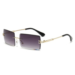 Gafas <span class=keywords><strong>de</strong></span> Sol Serie Océano <span class=keywords><strong>de</strong></span> Moda Europea y Americana con un Diseño Colorido sin <span class=keywords><strong>Marco</strong></span> y un Cómodo <span class=keywords><strong>Marco</strong></span> <span class=keywords><strong>de</strong></span> Metal - Product Image 3