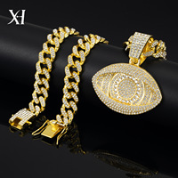 Collier à gros yeux de style américain, très populaire, en alliage, serti de strass, unisexe, plaqué, bijoux hip-hop, street-dance, rap