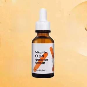 TIIAM Arbutine pour une peau éclatante et équilibrée, source de vitamine B3, sérum éclat à la niacinamide 40 ml, vitamine C24, nettoyage en profondeur, protection UV - Product Image 3