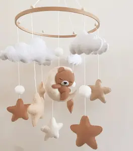 수제 잠자는 곰 구름 펠트 아기 침대 모바일 테디 베어 보육 모바일 펠트 모바일 장난감