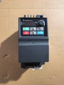 Variador de Frecuencia Variable (VFD) Monofásico VFD002M21A de 220V y 0.2KW para Control de Velocidad de Motores Industriales - Product Image 1