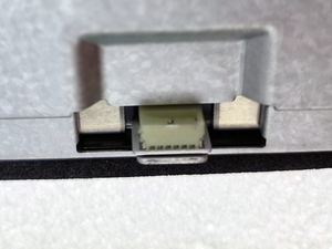 สำหรับแบตเตอรี่ที่ใช้งานได้ยาวนาน ความละเอียดสูง 3840x2160 จอ TFT WLED แบ็คไลท์ขนาด 32 นิ้ว ความสว่าง 400 ความสว่าง รองรับหลายอินเทอร์เฟซ โมดูลหน้าจอ LCD แบบ IPS - Product Image 3