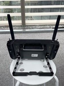 Station terrestre SIYI UniRC 10 Pro à trois fréquences, IP54, écran 10,1 pouces, transmission à 45 km, télécommande pour drone, véhicule terrestre autonome, véhicule sous-marin autonome, robot - Product Image 4