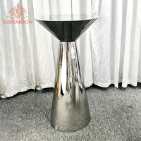 Table de bar haute en acier inoxydable doré avec piétement sablier pour événements extérieurs, mariages, banquets et locations de mobilier