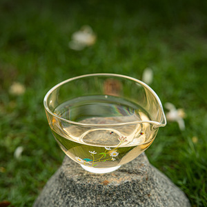 Taza de cristal con diseño de margaritas, forma de media luna, para servir té, uso para adultos - Product Image 4