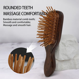 Etiqueta privada Pequeño bolsillo portátil Dientes de bambú con mango de palisandro Cepillo de pelo de madera Diseño de viaje Cojín Peine de masaje - Product Image 2