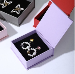 Logotipo personalizado varios colores caja de regalo magnética papel pendiente pulsera collar joyería cajas de embalaje - Product Image 6