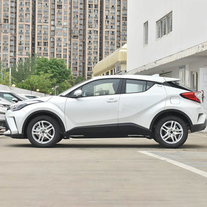 รถยนต์<span class=keywords><strong>มือ</strong></span><span class=keywords><strong>สอง</strong></span> ปี 2023 โตโยต้า C-HR 2.0 ไฮบริด รถ SUV รักษาสิ่งแวดล้อม พร้อมเกียร์อัตโนมัติ คุณสมบัติประหยัดน้ำมัน และดีไซน์ทันสมัย - Product Image 4