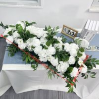 Chemin de table de fleurs artificielles de luxe fait main pour la décoration d'événements, fabricant en gros