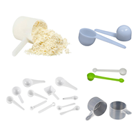 Petite cuillère à mesurer en plastique de 10ml Cuillère de service jetable écologique à long manche pour la cuisson du café Design moderne PP