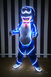 Bar KTV licor atmósfera Props Doraemon maniquí traje blanco luz muñeca traje adulto <span class=keywords><strong>Fin</strong></span> <span class=keywords><strong>de</strong></span> <span class=keywords><strong>Año</strong></span> rendimiento brillo traje - Product Image 5