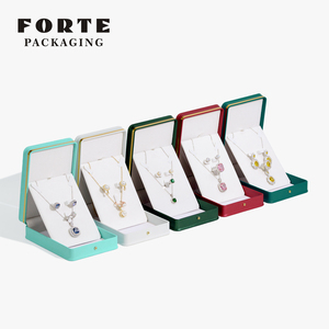Boîtes d'emballage de bijoux de luxe FORTE, boîtes à bagues personnalisées avec lignes dorées, cuir PU écologique, logo personnalisé - Product Image 6
