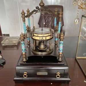 <span class=keywords><strong>Reloj</strong></span> <span class=keywords><strong>de</strong></span> <span class=keywords><strong>Mesa</strong></span> Mecánico <span class=keywords><strong>de</strong></span> Bola Voladora con Remontoir, <span class=keywords><strong>de</strong></span> Latón con Esmalte Cloisonné, Color <span class=keywords><strong>Bronce</strong></span> <span class=keywords><strong>Antiguo</strong></span>, Estilo Retro SM - Product Image 2