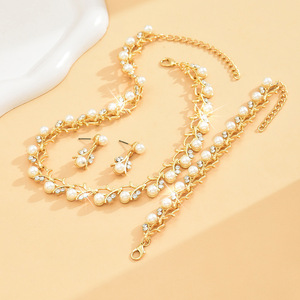 Juego de Joyería de Lujo con Collar, Aretes y Pulsera de Perlas, Tres Piezas, para Mujer, Moda, Alta Gama, para Novia, Boda - Product Image 3