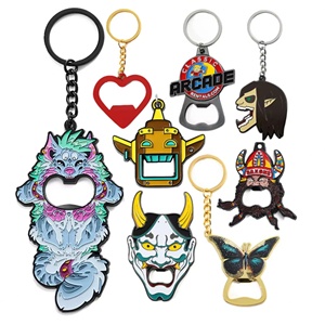 Porte-clés décapsuleur magnétique en alliage de zinc, design créatif, dessin animé, anime, vente en gros personnalisée - Product Image 1