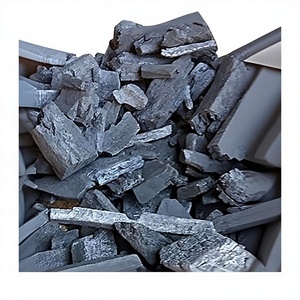 Charbon de coco noir en morceaux de haute qualité, 80-90% de carbone fixe, 7000-8000 Kcal/kg, briquettes fabriquées à la machine, longue durée de combustion, pour barbecue - Product Image 3