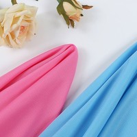 Tissu de maillot de sport à séchage rapide, tissu 100% polyester, tissu en maille tricotée pour vêtements de sport