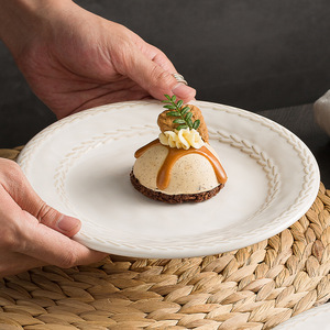 طبق مسطح أحمر على الطراز الياباني، طبق عشاء إبداعي للستيك، صحن سيراميك للفنادق والمطاعم، آمن للاستخدام في الميكروويف، طبق بتصميم عتيق - Product Image 3