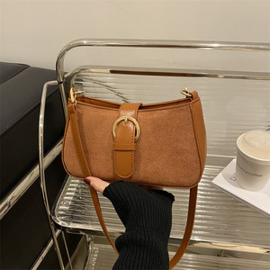 Bolso de mujer esmerilado con hebilla de cinturón 2024 nuevo bolso de hombro Popular para axilas para damas - Product Image 2