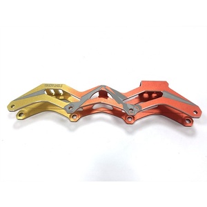 Patines de velocidad para adultos de moda, con marco de aleación de aluminio anodizado mecanizado por <span class=keywords><strong>CNC</strong></span>, patines en línea de acero inoxidable con mecanizado por electroerosión por hilo. - Product Image 5