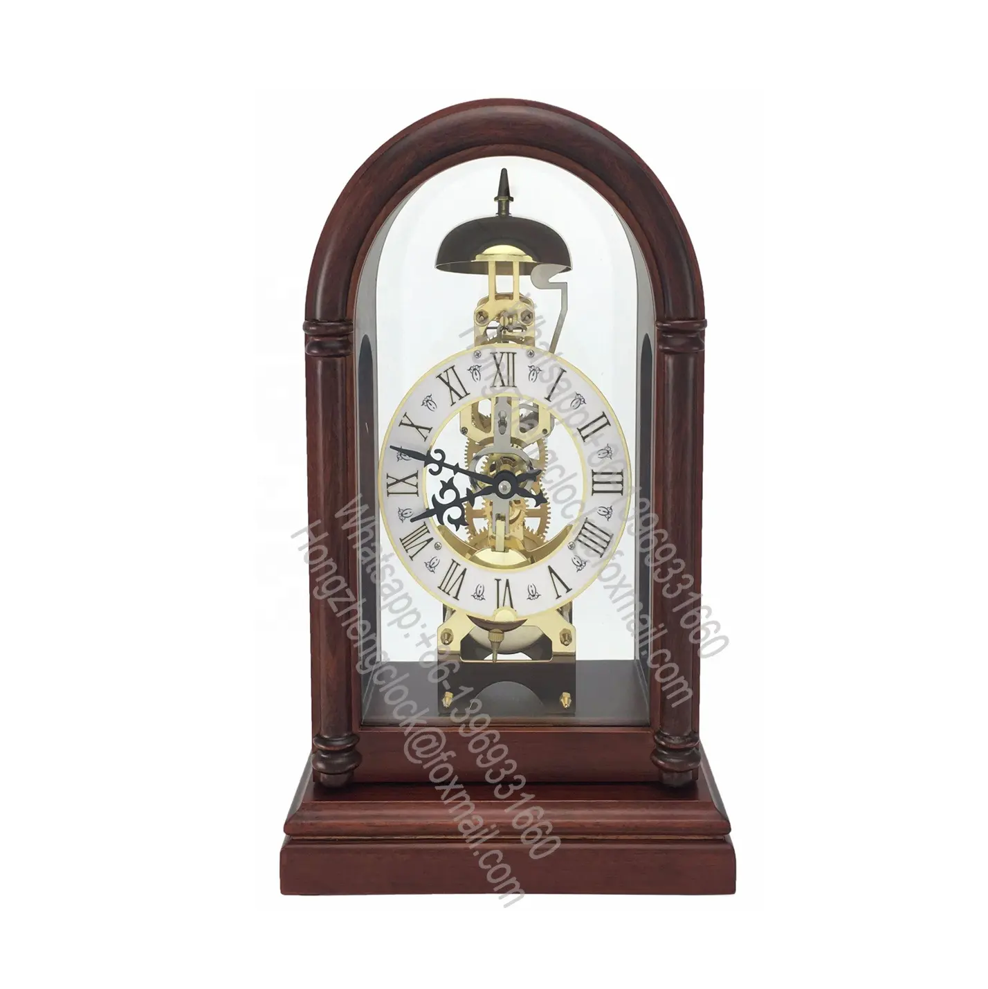 Horloge de table Mantel standard Chiffres romains noirs sur un cadran en métal On/off et contrôle du volume pour les carillons
