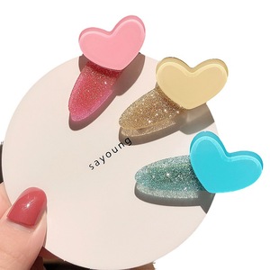 Trois jolies pinces à cheveux en forme de cœur et d'étoile, aux couleurs bonbon, dans le style de HyunA, une pince à cheveux de style coréen/pince à bec de canard. - Product Image 5