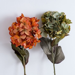 Fabricant transfrontalier de décoration intérieure en gros style INS, Hortensia artificiel style INS pour mariage, Hortensia artificiel séché et stabilisé - Product Image 2