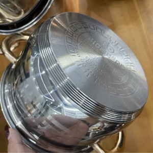 Set di <span class=keywords><strong>Pentole</strong></span> 12 Pezzi in Acciaio Inox con Manici Placcati Oro e Coperchi in Vetro, Include Padella, Wok, Friggitrice e Pentola per Zuppa - Product Image 2