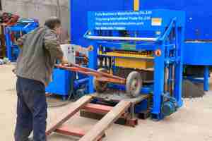 <span class=keywords><strong>Qft3</strong></span>-<span class=keywords><strong>20</strong></span> Hàng Đầu Trang Chủ Kinh Doanh Máy Vibrator Cho Khối Làm Máy Xi Măng Khối Sợi Pallet - Product Image 4