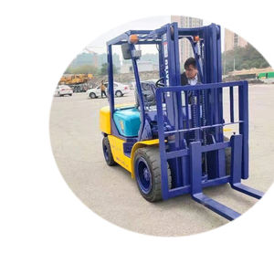 Chariot élévateur diesel Komatsu FD30 de 3 tonnes 4x4 d'occasion de haute qualité, élève jusqu'<span class=keywords><strong>à</strong></span> 3 mètres, idéal pour la restauration - Product Image 5