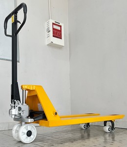 3Ton Hand Pallet Jack with nylon <b>roller</b> - Product Image 1