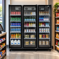 Réfrigérateur commercial à trois portes entièrement vitrées pour la présentation de bières en magasin