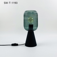 Lámpara de Mesa Decorativa para Habitación de Hotel, Lámpara de Mesa LED de Vidrio con Pantalla de Vidrio Ahumado Ámbar, Efectos de Luz Elegantes