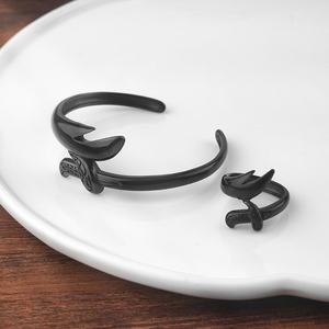 Conjunto de Joyería Vintage, Espada Personalizada, Estilo Occidental Europeo y Americano, Conjunto de Anillo y Brazalete de Acero Inoxidable - Product Image 2