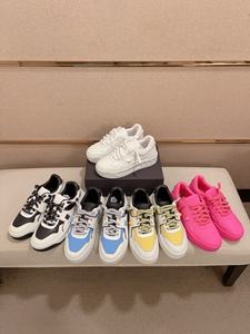 Zapatos casuales de lujo - estilo para parejas. Zapatos para caminar de diseño casual y moderno, de perfil bajo, de alta calidad y con suela gruesa. - Product Image 4