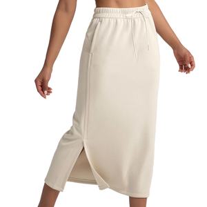 Falda Midi Negra Transpirable de Color Sólido Personalizada para Mujer, para Actividades Deportivas Ligeras - Product Image 3