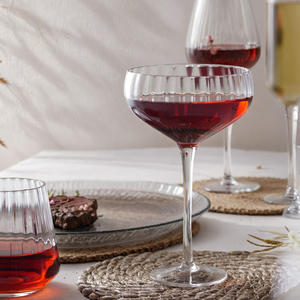 Vente en gros de verres à vin rouge <span class=keywords><strong>pour</strong></span> <span class=keywords><strong>mariage</strong></span> bordeaux bordeaux bordeaux clair côtelé - Product Image 5