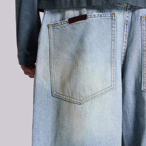 กางเกงยีนส์เดนิมหนาน้ำหนักมากคุณภาพสูงสไตล์วินเทจสั่งทำโลโก้ได้ ล้างสีแบบ Dirty Washed ขอบขาดๆ ทรง Baggy สำหรับผู้ชาย ขายส่ง - Product Image 4