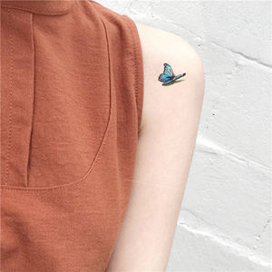 <span class=keywords><strong>Tatouage</strong></span> papillon, motifs gratuits, <span class=keywords><strong>tatouage</strong></span> <span class=keywords><strong>temporaire</strong></span> de qualité, imperméable, autocollant, à <span class=keywords><strong>acheter</strong></span> pour la mode corporelle - Product Image 1