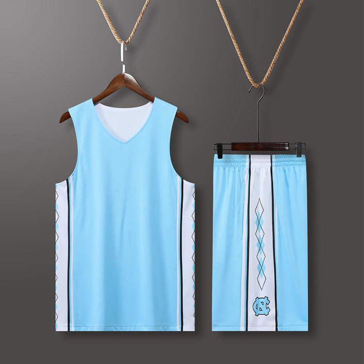 Bleu clair et blanc